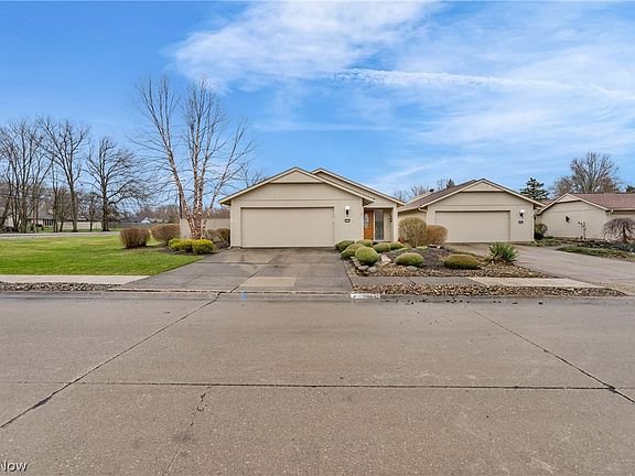 2nd image of 22137 Meadownorth Ct