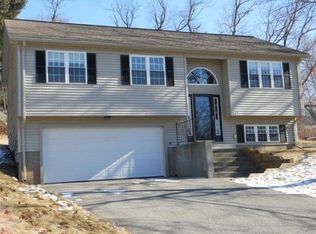 383 Hillcrest Ave, West Springfield, MA 01089