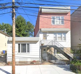 67-01 53rd Road, Maspeth, NY, 11378