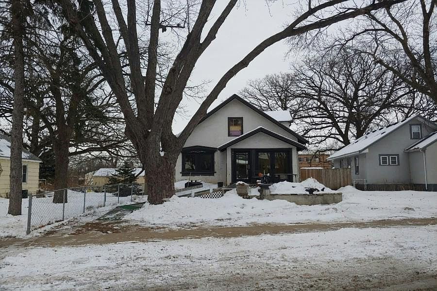 1st image of 4411 S Snelling Ave