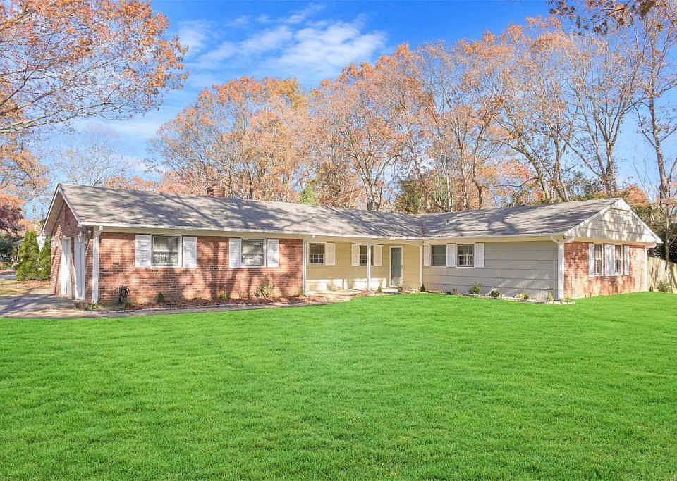 1st image of 107 Sycamore Cir