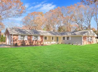 107 Sycamore Cir, Stony Brook, NY 11790