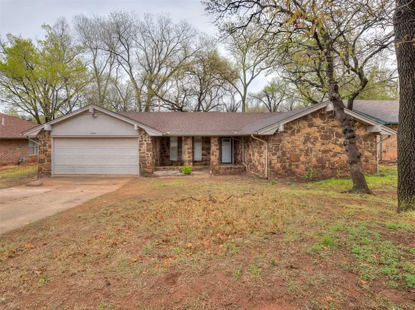 1804 Pine Oak Dr, Edmond, OK 73013