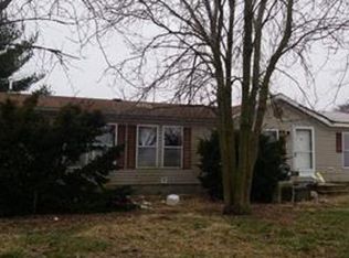 961 Reymond Ave, Greenville, IL 62246