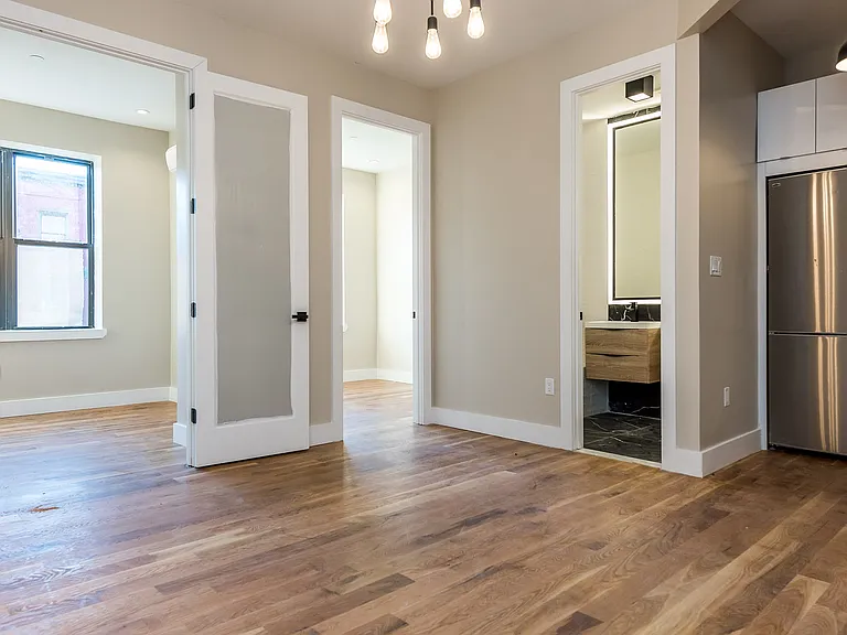595 Myrtle Ave #3B — Photo 2