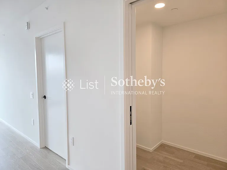 333 Ward Ave #3707 — Photo 8