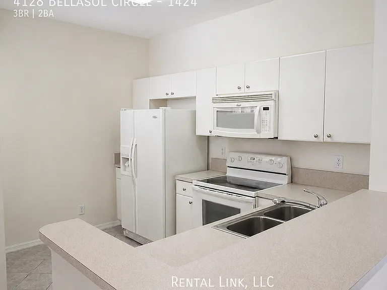 4128 Bellasol Cir #1424 — Photo 2