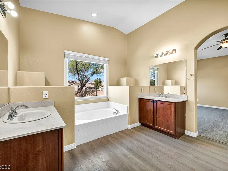6049 Paddleboat St — Photo 45