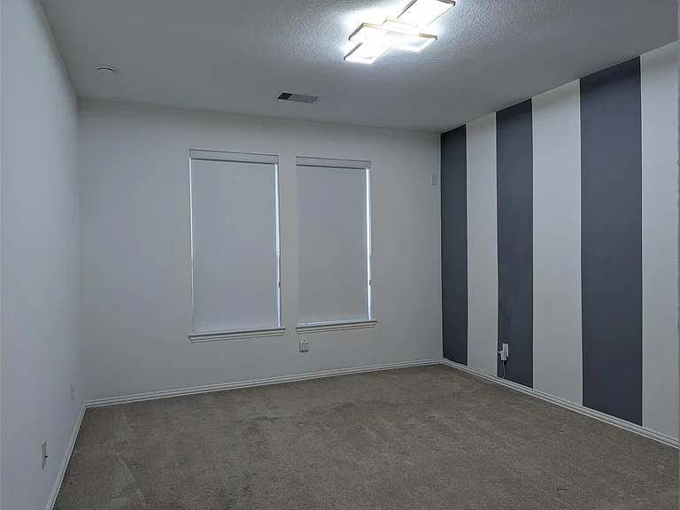 10503 Dolce Ln — Photo 16