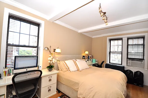 Sold by Carol E Levy | media 3