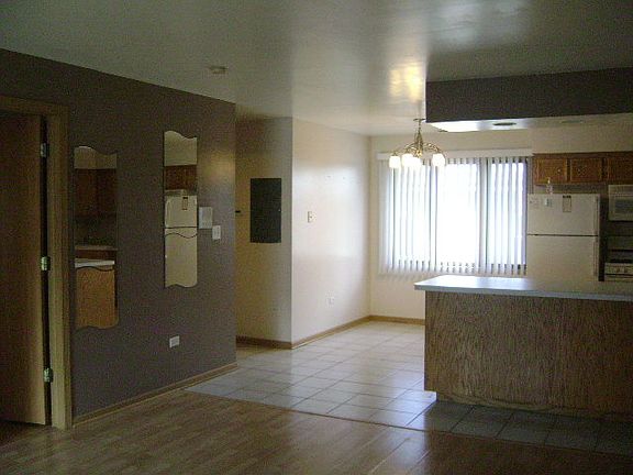 3rd image of 4425 Prescott Ave