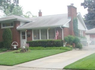 2511 Walnut St, Waukegan, IL 60087