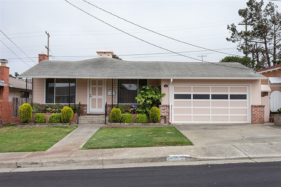 1st image of 209 Southcliff Ave