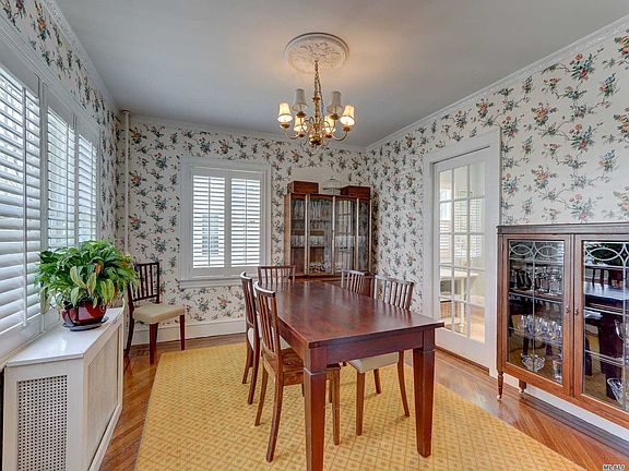 4th image of 30 Darina Ct