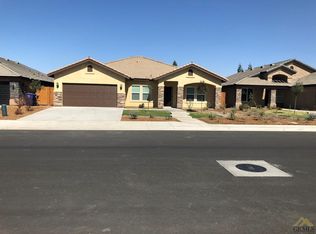11902 Bellinger St, Bakersfield, CA 93311