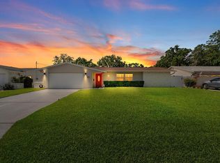 1546 69th Pl S, Saint Petersburg, FL 33705