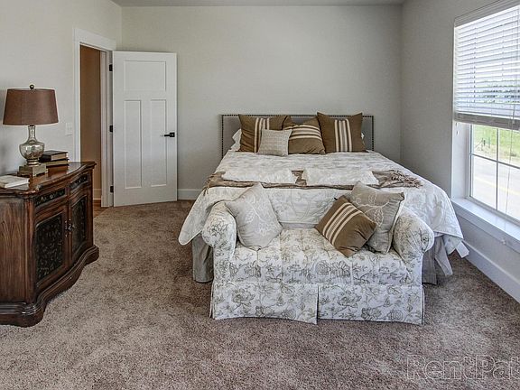 3rd image of 246 West Ave APT 302