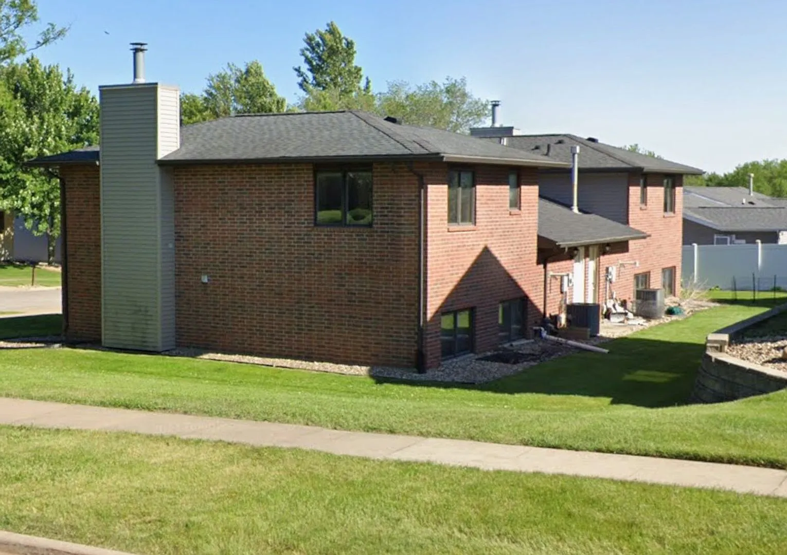 804 - 806 Heartland Hills — Photo 4