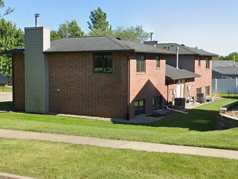 804-806 Heartland Hills Dr — Photo 2