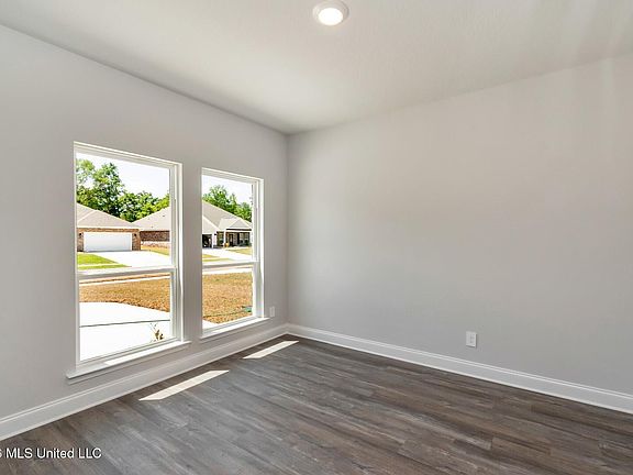 5th image of 14212 Cabernet St