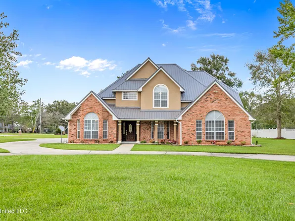 11340 River Oaks Dr, Biloxi, MS 39532