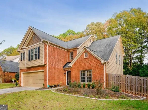 2613 Salem Xing, Tucker, GA 30084