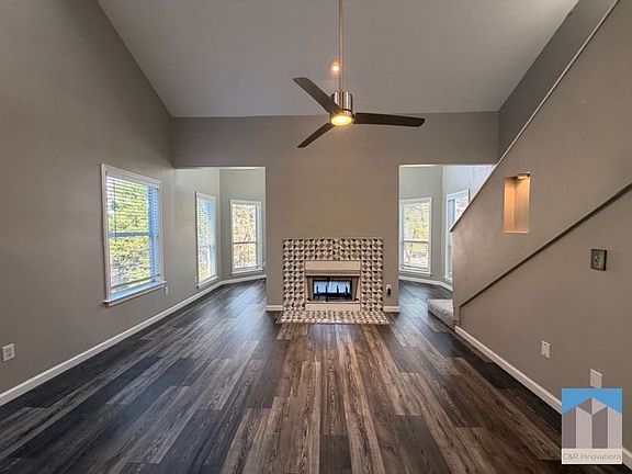2nd image of 133 McGill Park Ave NE #133