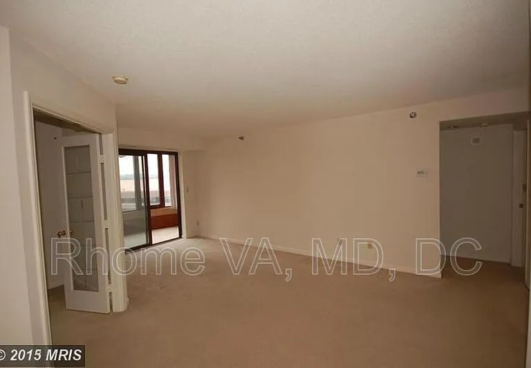 2400 Clarendon Blvd #903 — Photo 3
