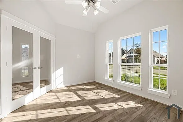 3040 Myrtle Sunset Dr — Photo 8