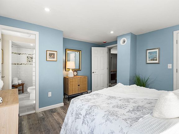 4th image of 25 River Rd