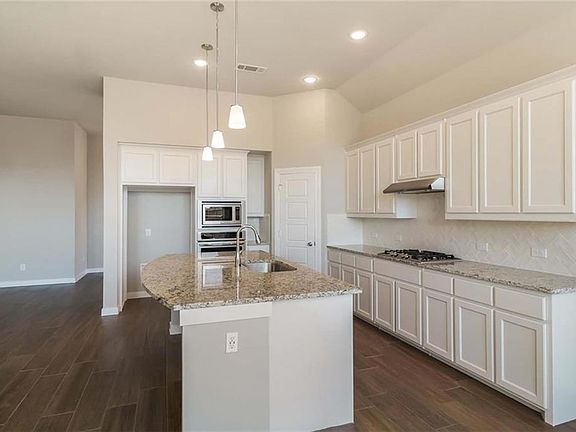 4th image of 1808 Campground Way