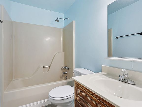 5th image of 6317 Greenfield Dr