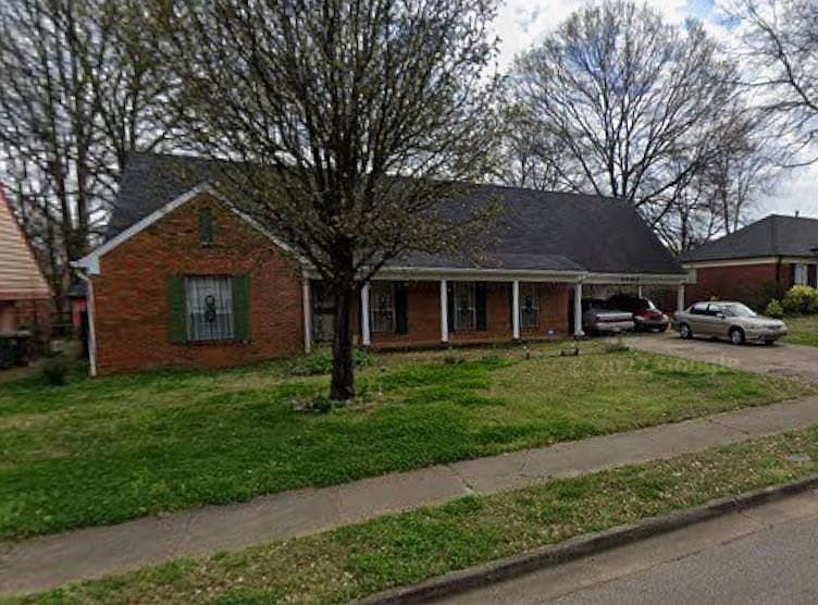 1st image of 3702 Clarke Rd
