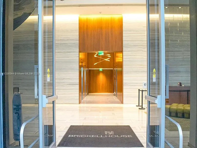 1300 Brickell Bay Dr #1608 — Photo 26