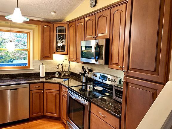 4th image of 3336 Bybrook Ln