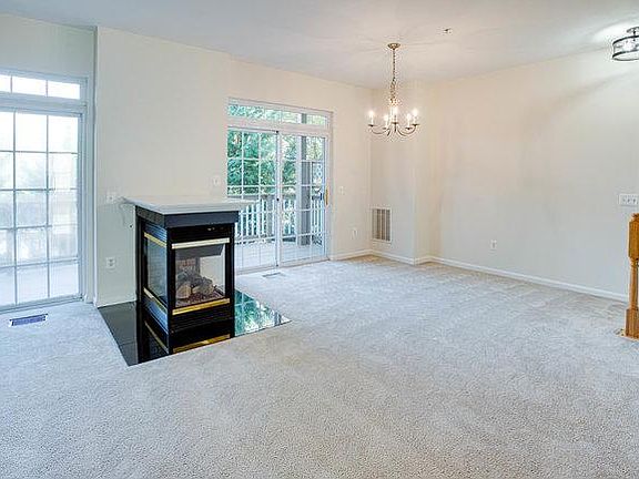 3rd image of 1832 Cedar Cove Way Unit 101