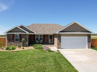 4697 S 125th Rd, Bolivar, MO 65613