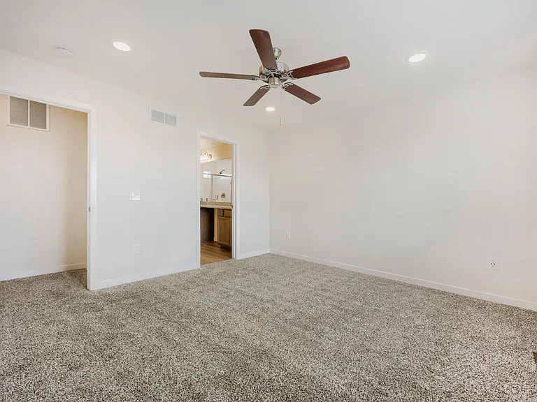 9762 Treasurevault Trl — Photo 13