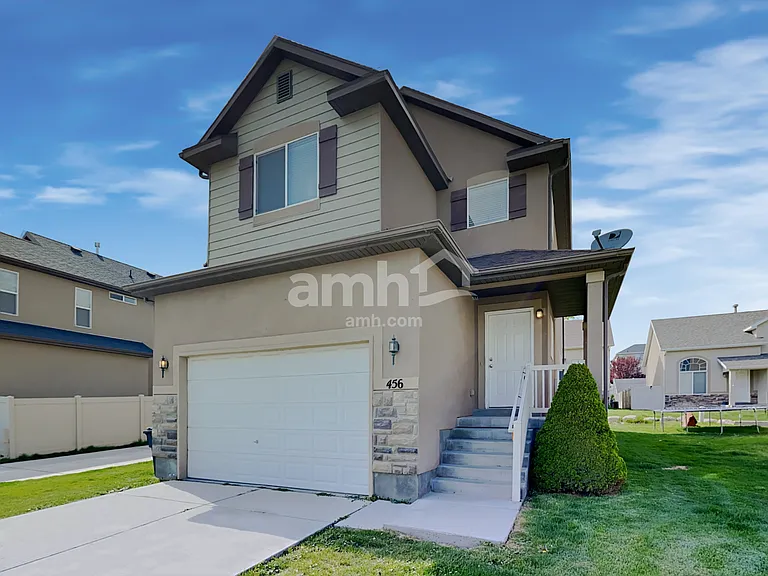 456 W Bountiful Way — Photo 1