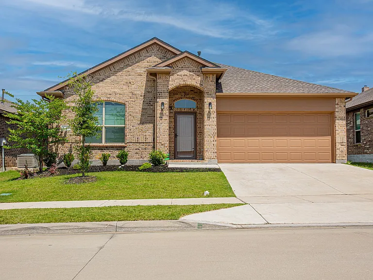 9524 Blaine Dr — Photo 1