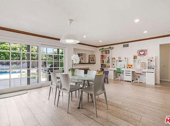 3rd image of 6752 Randiwood Ln