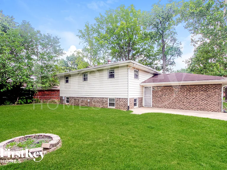 9570 Gemini Dr — Photo 18
