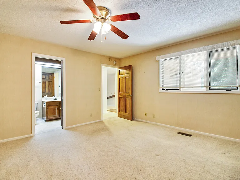 512 Druid Lndg — Photo 27