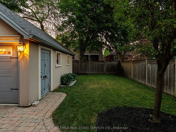4th image of 4 Springbrook Gdns
