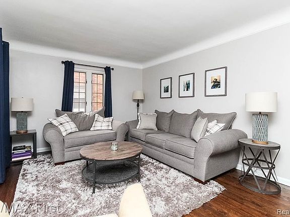 5th image of 2407 N Connecticut Ave