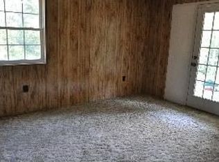 488 Little Jim Dr, Camden, TN 38320