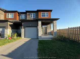 107 Aura Ave, Ottawa, ON K2J 6R8