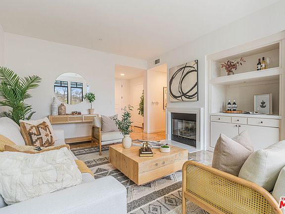 3rd image of 5625 Crescent Park W APT 335