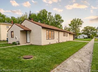 31939 Calhoun Ct, Westland, MI 48186