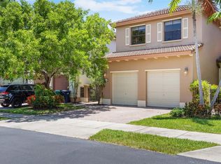 8890 SW 229th St, Cutler Bay, FL 33190